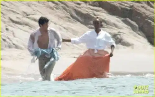 马丽新片定档春节小美人鱼剧组15人新冠检测阳性