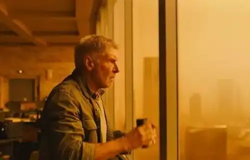 为了逃离雾霾,他在北京上空搭了个中央氧舱,这样的有氧运动让明星们热捧不停
