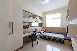 小户型卧室遇上榻榻米,蜗居也能装出大空间
