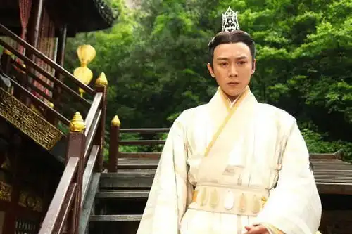 黄霸的人生经历告诉我们,买来的官也可以做到名留青史