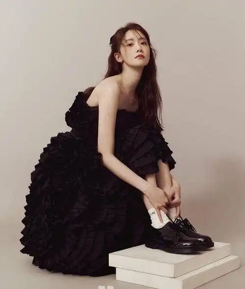 年过30老板娘拼了少女时代允儿新造型让网友受不了啦
