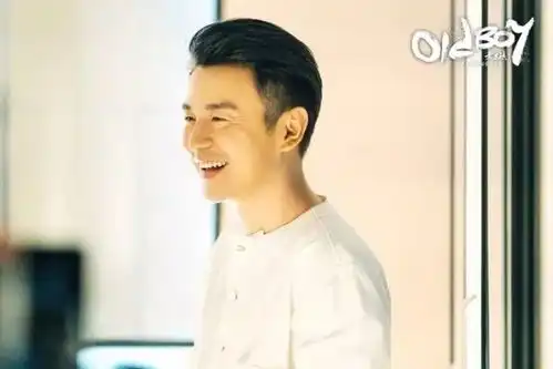 电视剧老男孩总算要播了演员给力,就看剧情啦
