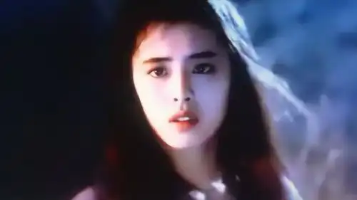 王祖贤多年前剧照流出,有谁注意到她旁边的记者如今成大明星
