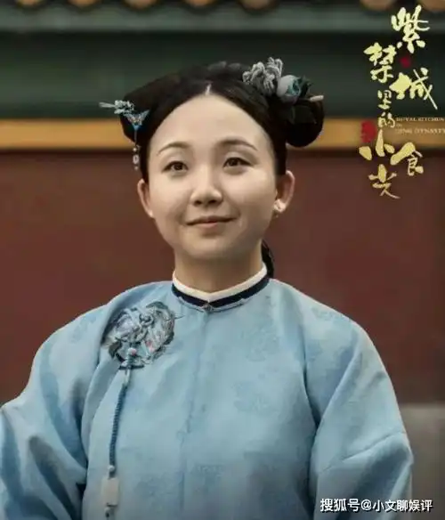 辣目洋子耍大牌现身横店不下车,笑容僵硬太敷衍,网友膨胀了