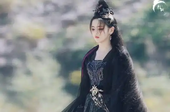 杨超越饰演的重紫剧照曝光,剧照十分的仙气,演员都是高颜值