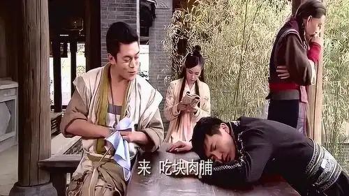 龙门镖局张伟搞养生,富二代郭京飞,看见块肉就抽抽