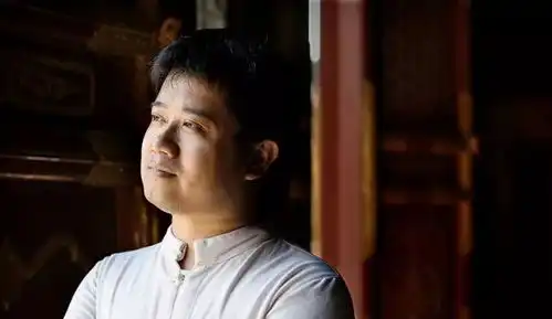 马伯庸好看的皮囊千篇一律,有趣的灵魂万里挑一
