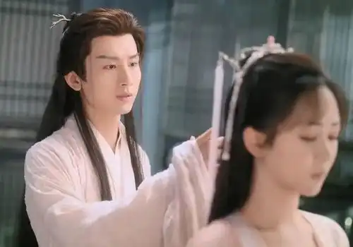 不愧是古装大制作6集剧情就收视破亿,两日评分便直逼8.5