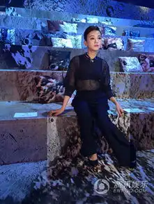 陈意涵帅气亮相巴黎时装周着透视衣秀小蛮腰