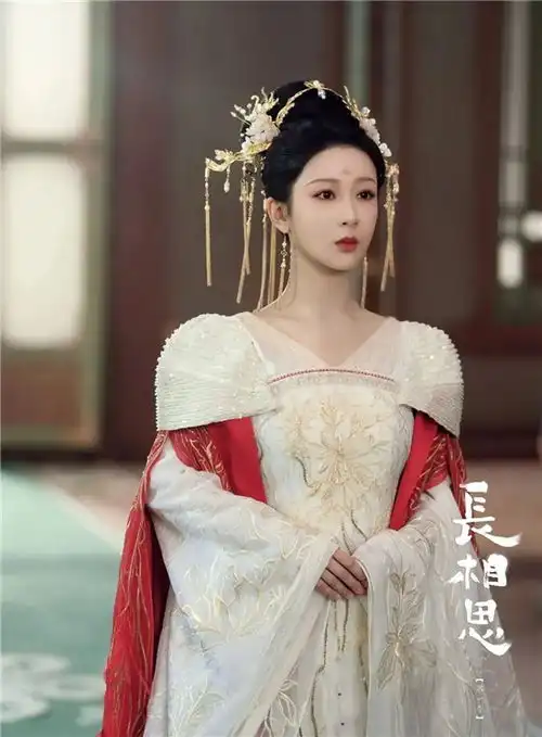 暑期古装剧混战,为何杨紫新剧长相思能赢
