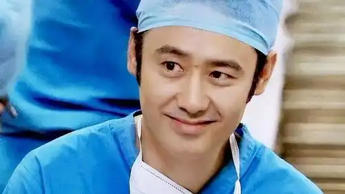 朱亚文疑曾内涵吴秀波私生活混乱张若昀力挺女友唐艺昕