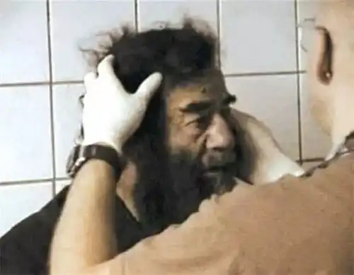 极尽奢华的独裁者萨达姆,一生妻妾无数,死后女人爱着他