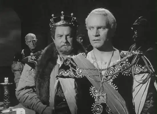 哈姆雷特一个男孩要历经多少磨难,才能成为一个男人