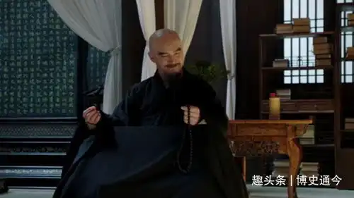 朱棣称帝后,姚广孝坚持不脱僧衣,是淡泊名利,还是怕功高震主