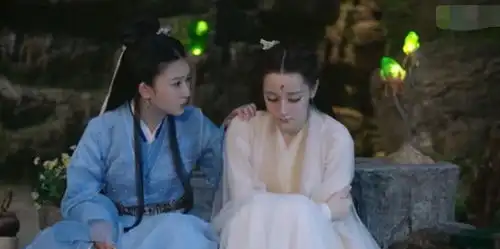 三生三世枕上书凤九受情伤,为忘记帝君要喝忘情水,吓坏东华