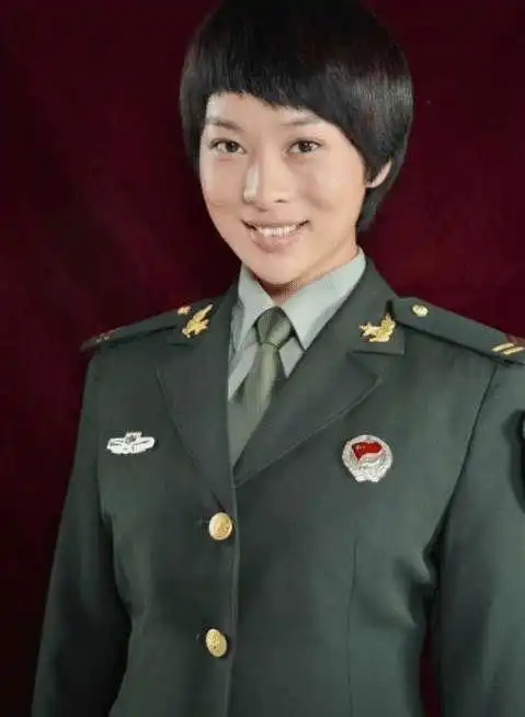 电视剧我是特种兵中,这几位女演员居然都是真的军人