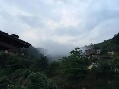 龙之旅找个周末,我们一起去赏樱花观土楼泡温泉住五星
