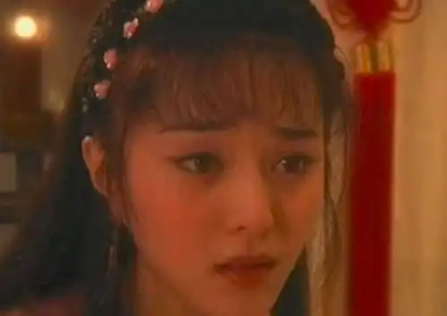 女星年轻时有多美本以为蔡少芬够惊艳了,看到袁泉一眼万年
