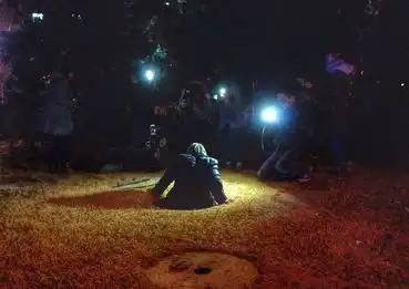 北京执法人员封死住人井蜗居人搬离