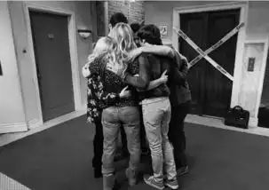 生活大爆炸里电梯修好了,是多少人的泪点