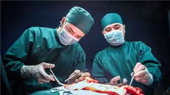 从无畏刑警到医者仁心启杰急诊科医生引期待
