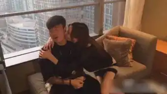 白色情人节宅男女神泷泽萝拉空降全民tv亲密互动