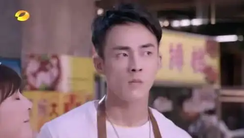 甜蜜暴击孙澔摊上小混混搞事情还踢小奶狗,孙澔双眼立刻充满杀气
