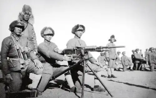 1945年初,国军各大战区兵力分布胡宗南部规模最庞大
