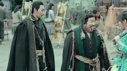 夜天子大亨,你说话能不能别吐舌头啊
