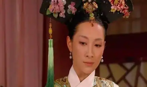 甄嬛传宝鹃究竟是谁的人一个小动作暴露一切
