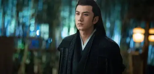 与君初相识结局长意带纪云禾回东海,长意重新长尾
