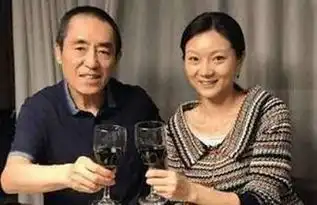 张艺谋新戏海报曝光,网友张艺谋是画电影海报的
