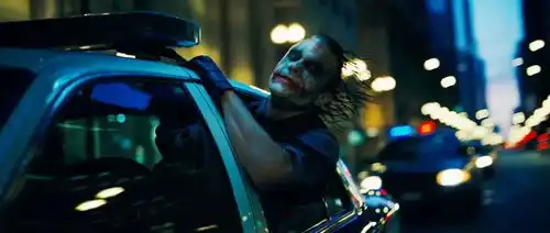 潮流dc起源电影小丑释出最新预告,新版超出想象