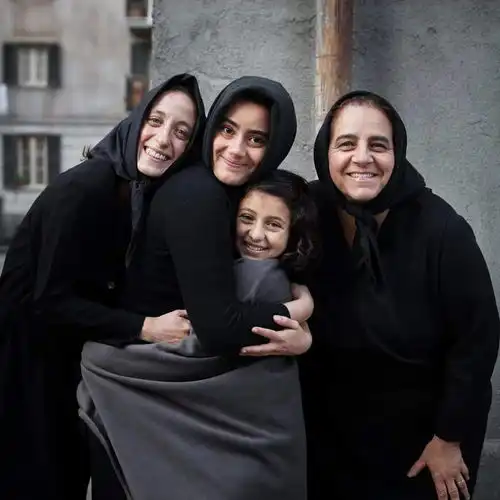 不定期更新ins发布的本剧剧照,快来康康2.17更新
