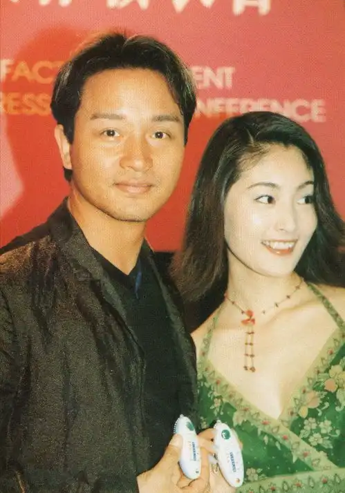 这两人当年站一起,好看得像幅画