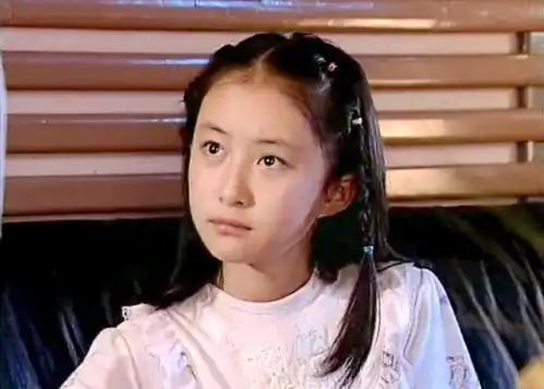 28年的演绎生涯,拍了63部电视剧,看似前辈的她,今年也才32岁舒畅