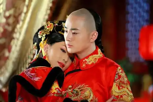 末代皇帝溥仪大婚照片黎元洪派军警护卫,张作霖出贺礼一万银元
