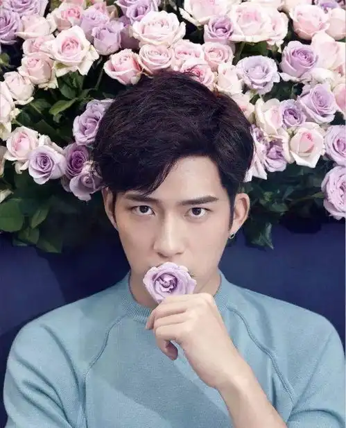 支撑你们婚姻的,是爱情吗是责任吗是老公的颜值啊