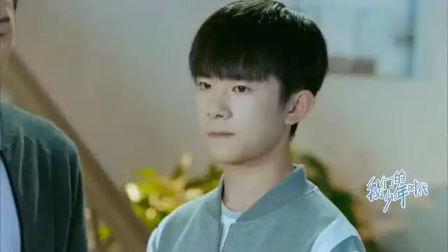 我们的少年时代千玺因为看王俊凯的比赛回家晚了,被骂的不行
