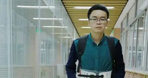 国产机器人如何佛系追赶四大家族机器人播客访谈