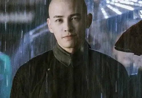 他才是雍正最聪明的儿子,装一辈子糊涂,却保全了子孙的荣华富贵
