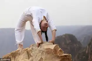 众美女悬崖练极限瑜伽美貌气质引围观