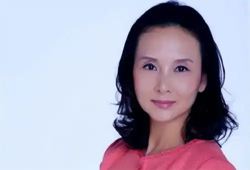 她一生只拍一部戏,却是国人心中永远的嫦娥,如今65岁仍活得洒脱