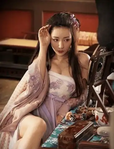 从湖南走出的4位女星,图2臭名远扬,最后一位却全球闻名