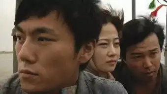 她通过男人体会世界,却成为被嫌弃的炮友
