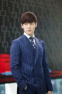 继承者们6人组花美男精彩写真剧照李敏镐金宇彬电力十足
