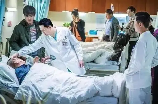 一起追剧急诊科医生主创纷纷为护士发声
