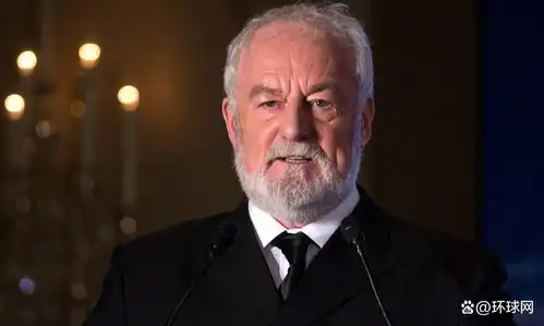 英国演员伯纳德希尔去世,曾在电影泰坦尼克号中饰演船长