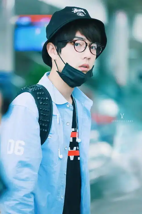 小赞的那年今日结束超星星拍摄返回北京