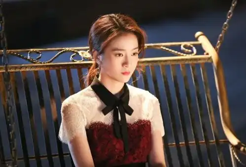 意外将妹妹带进娱乐圈,如今妹妹资源不断,而她却被娱乐圈淘汰